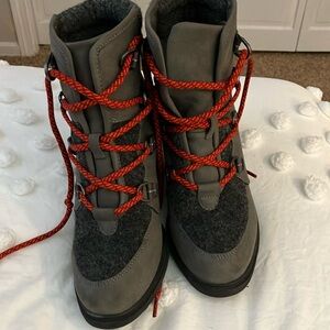 Sonoma heel boots

Gently used.